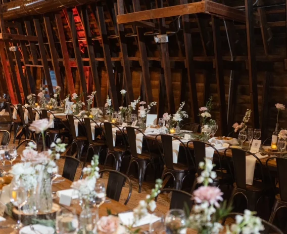 alana and justin wedding flower arrangement 6