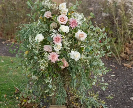 alana and justin wedding flower arrangement 8